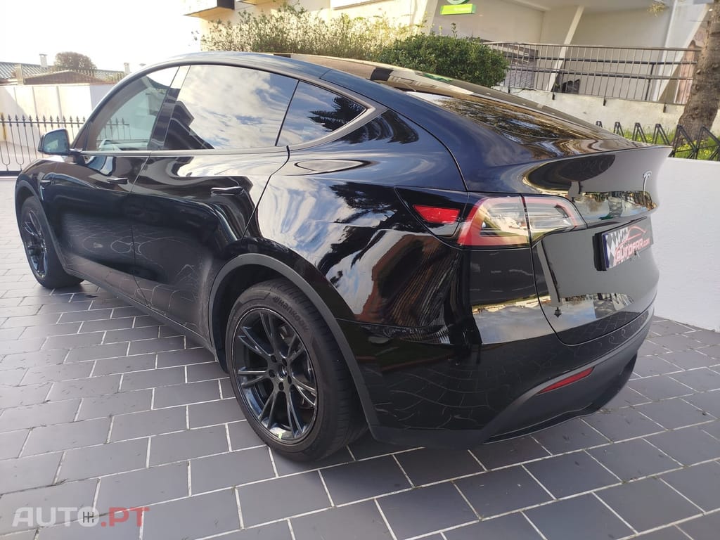 Tesla Model Y Tração Traseira