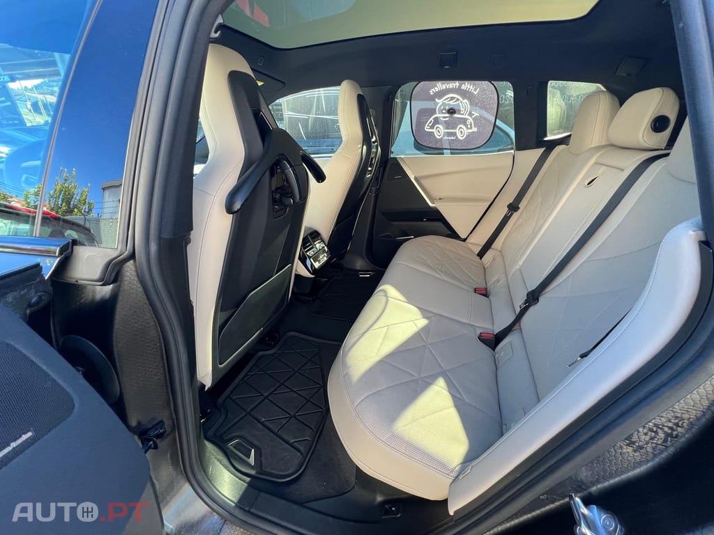 BMW iX xDrive50