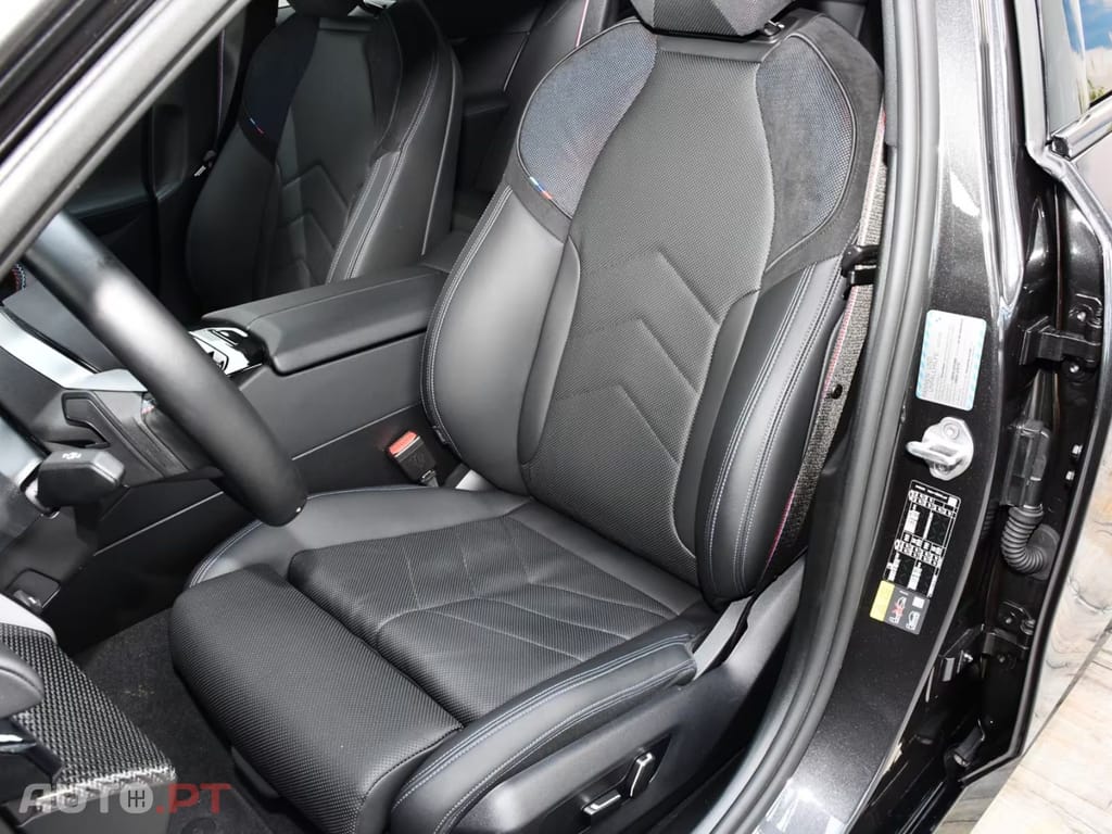 BMW i5 M60 Pro xDrive I.V.A DEDUTIVEL