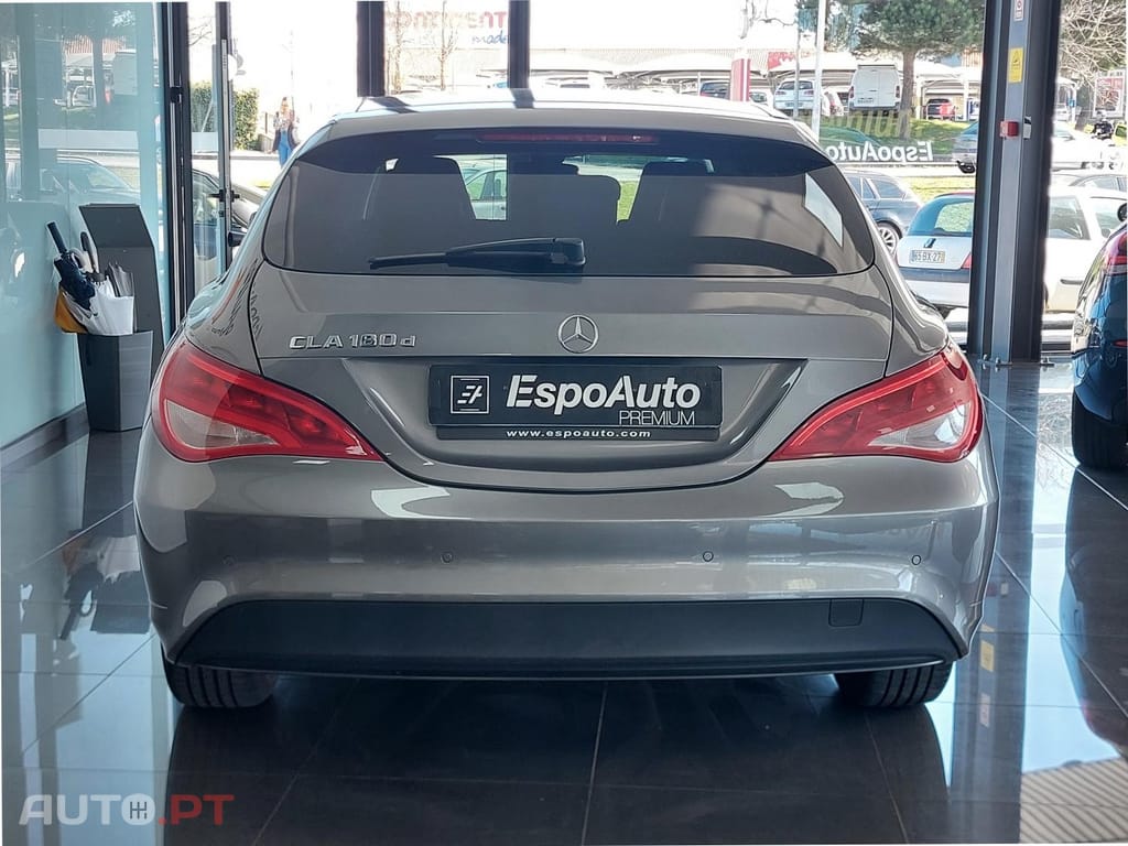 Mercedes-Benz CLA 180 d Shooting Brake