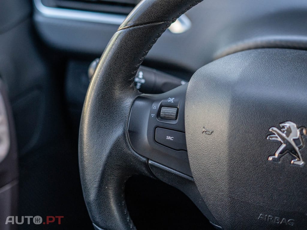 Peugeot 2008 1.2 PureTech Style