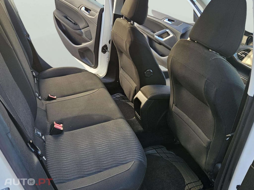 Peugeot 308 1.6 e-HDi Allure