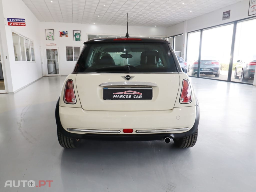 MINI Cooper One 1.4 D