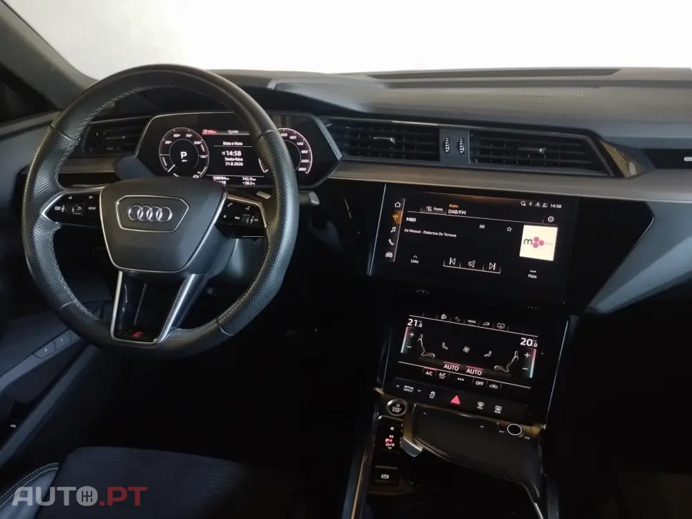 Audi E-Tron 55 quattro S line
