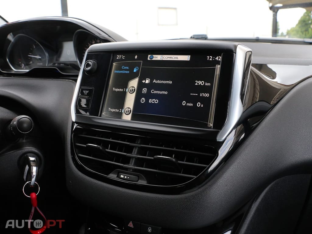 Peugeot 208 1.6 e-HDi Allure 2-Tronic