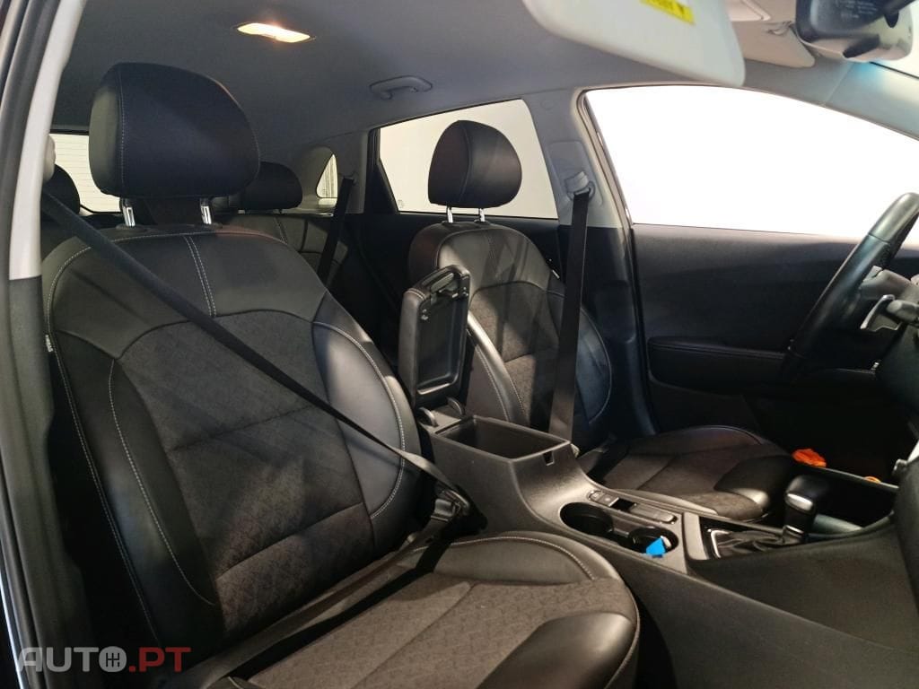 Kia Niro 1.6 GDi HEV Drive