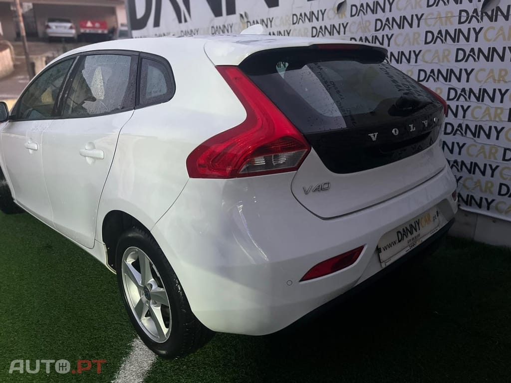 Volvo V40 2.0 D2 Momentum