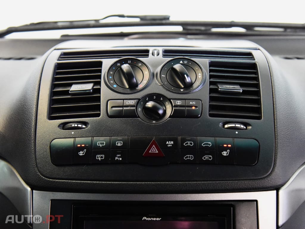 Mercedes-Benz Vito MIXTO 122/34 CDI V6 LONGA AUTOMÁTICA 5L
