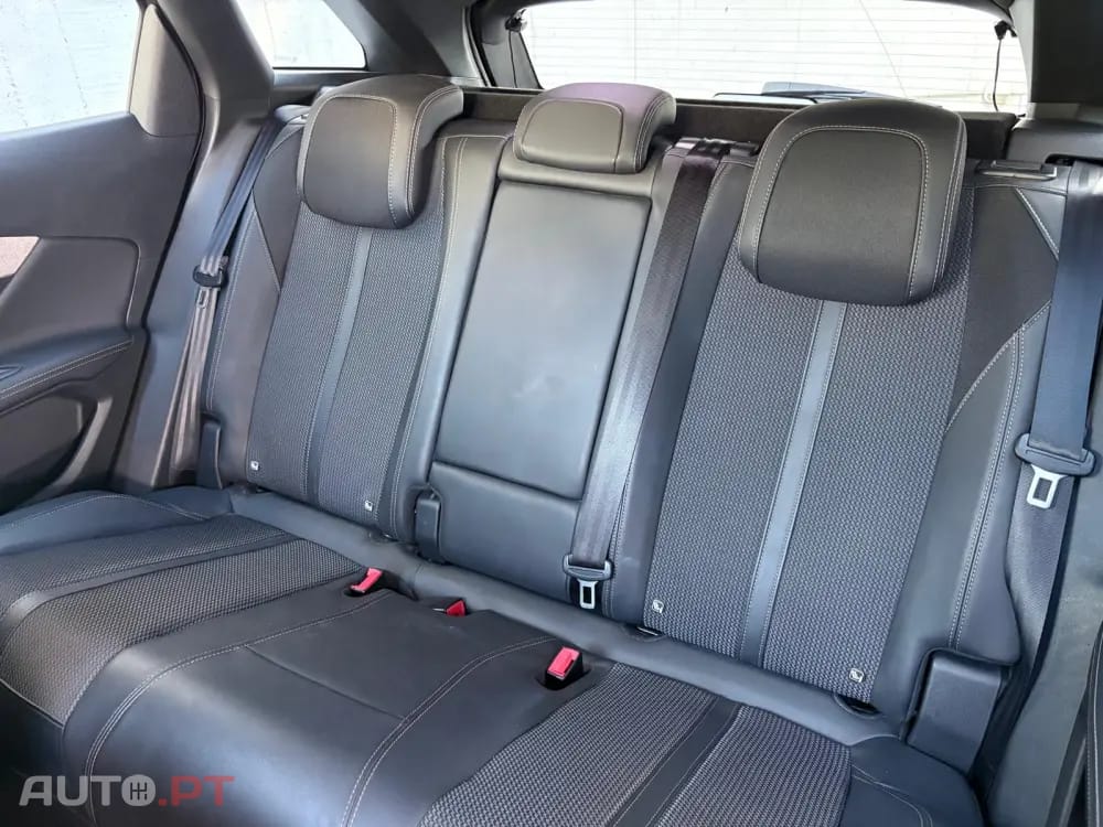 Peugeot 3008 1.6 Hybrid GT e-EAT8