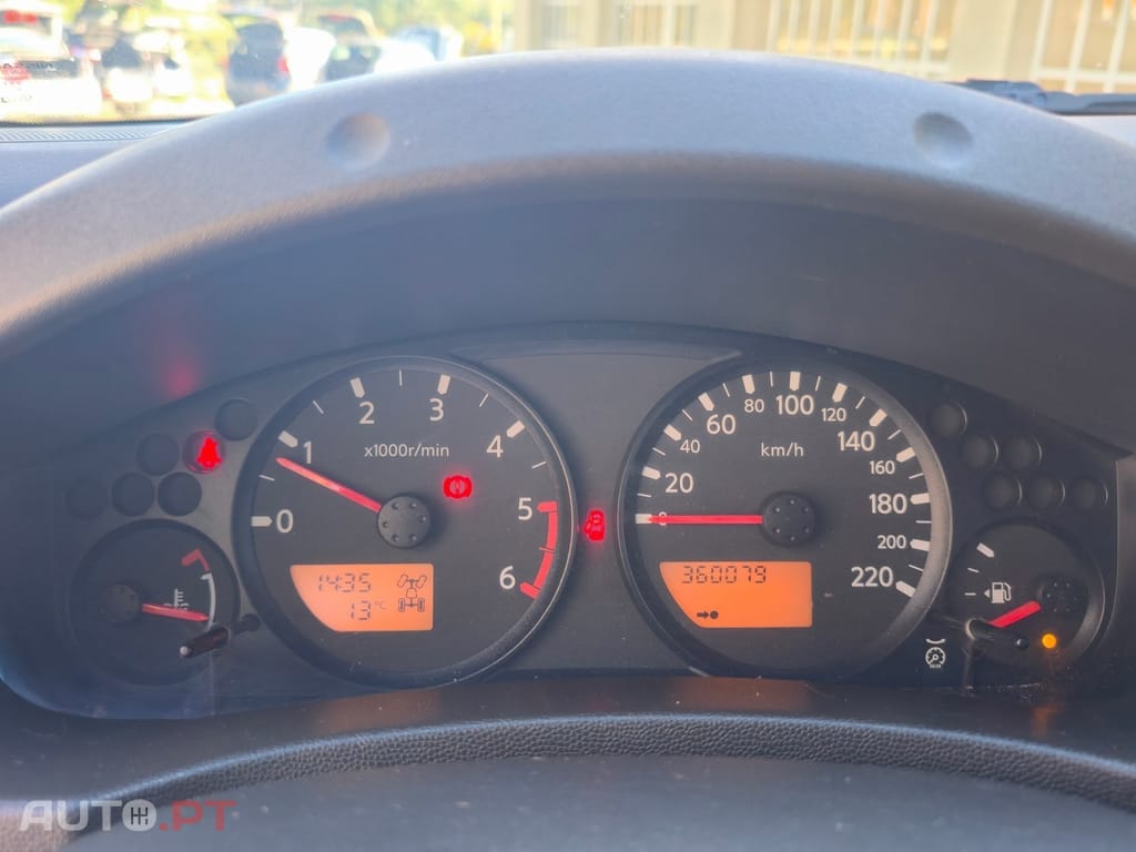 Nissan Navara 2.5 dCi CD LE Premium