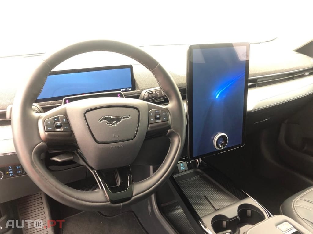 Ford Mustang Mach-E Standard Range