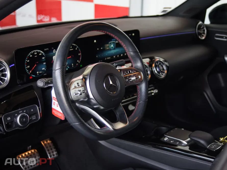 Mercedes-Benz A 180 d AMG Line