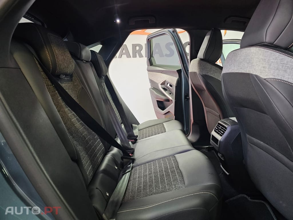 Peugeot 3008 1.2 Hybrid Allure e-DCS6