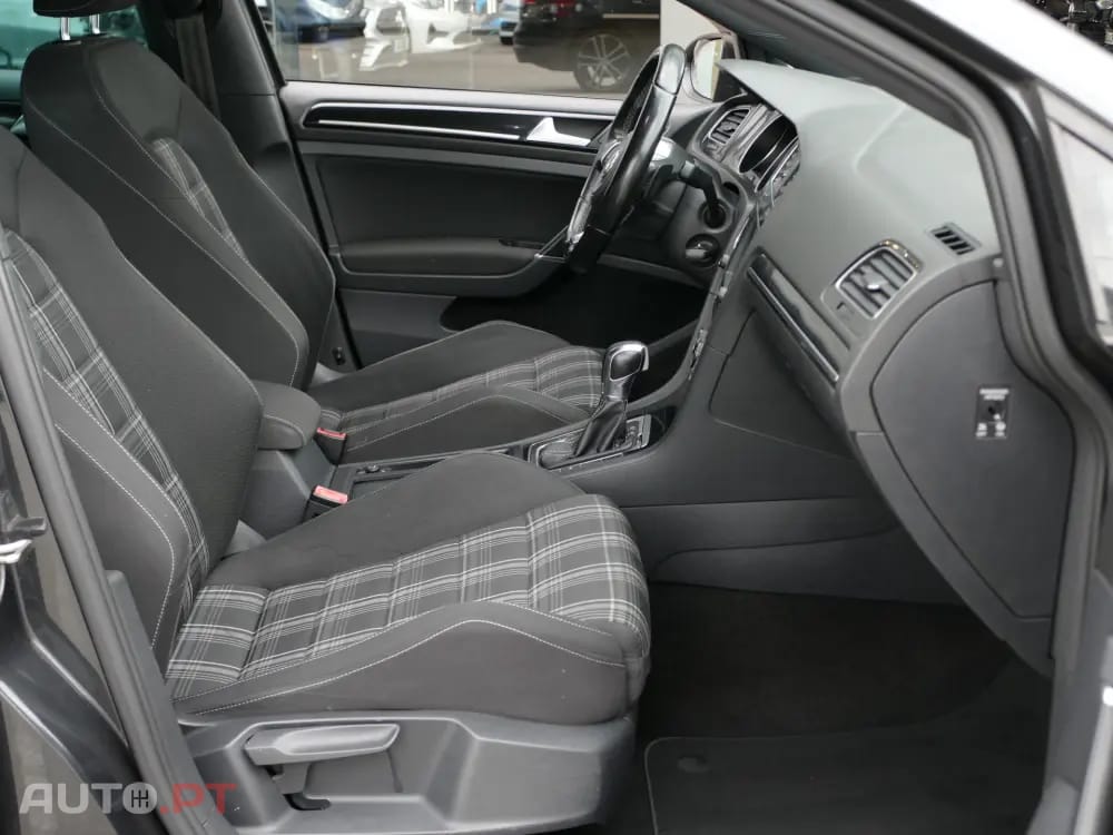 Volkswagen Golf Variant 2.0 TDi GTD DSG