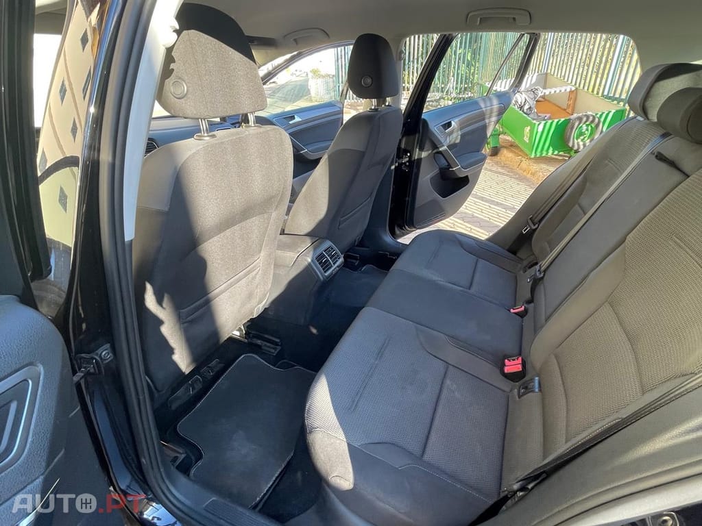Volkswagen Golf 1.6 Confortline