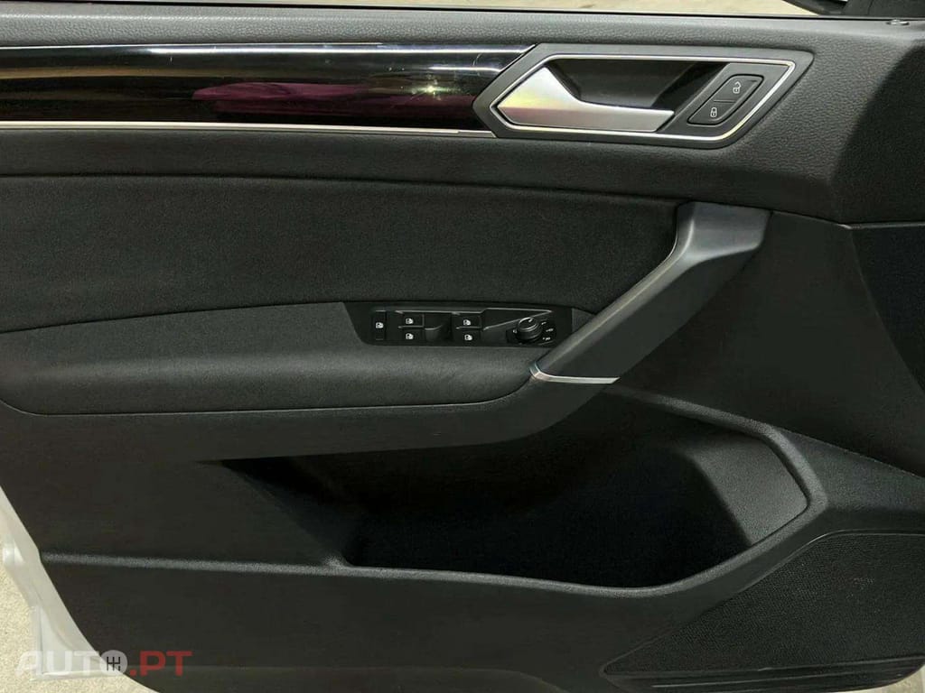Volkswagen Touran R Line
