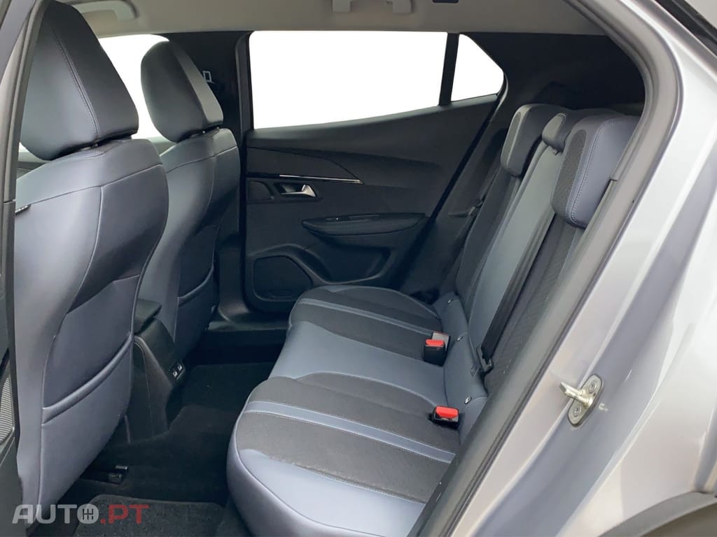 Peugeot 2008 1.5 BlueHDi Allure EAT8