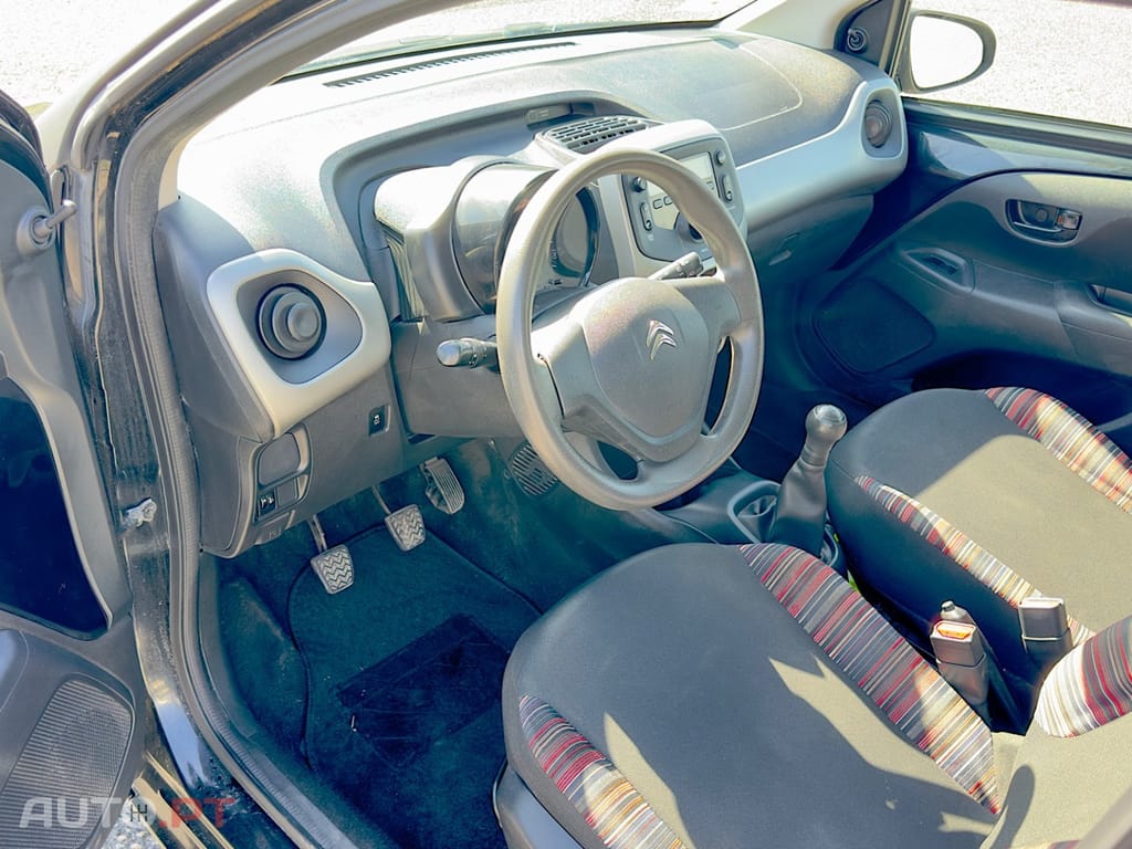 Citroen C1 1.2 VTi Shine