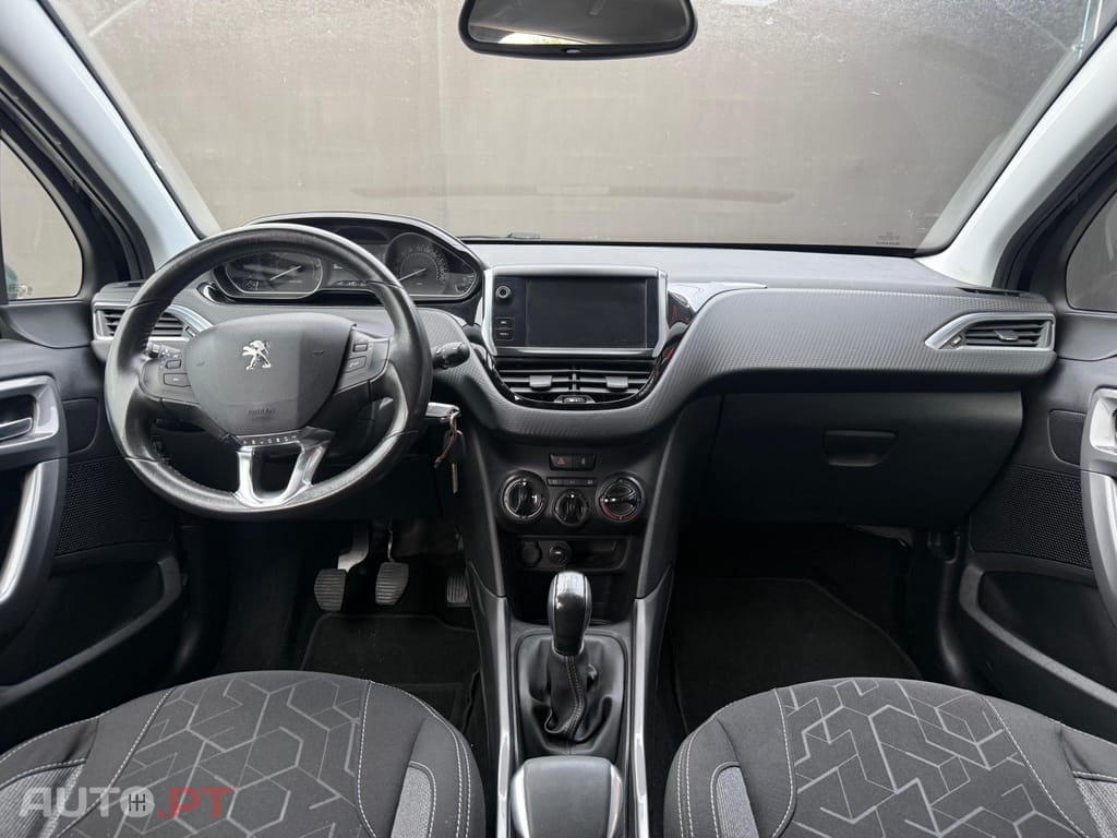 Peugeot 2008 1.2 PureTech Access