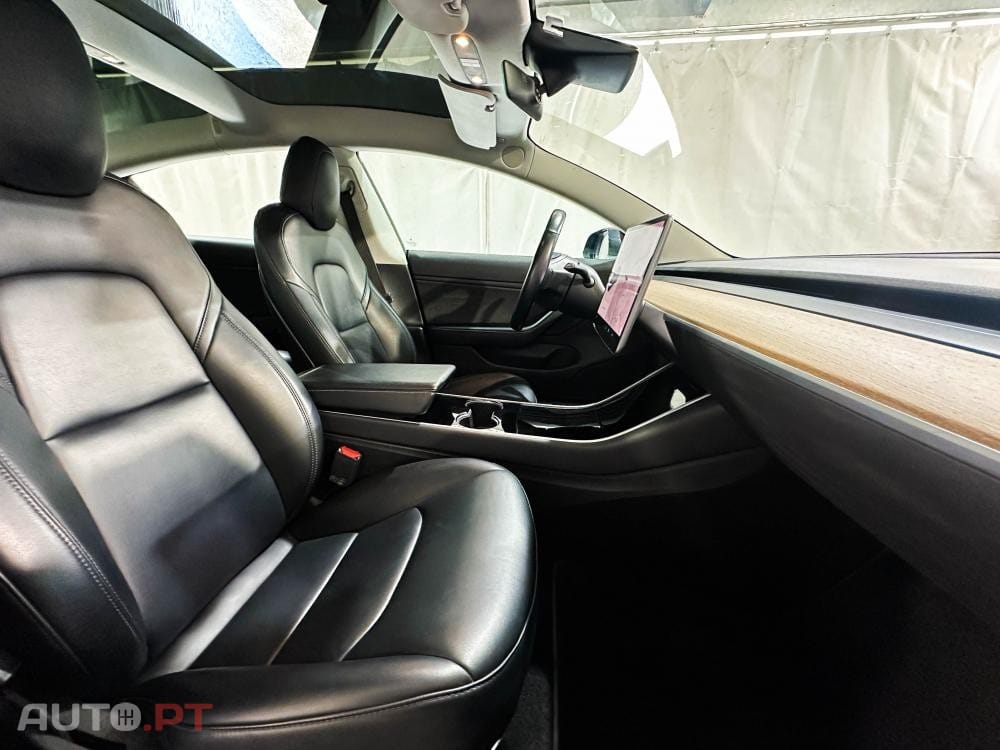Tesla Model 3 Long-Range Dual Motor AWD
