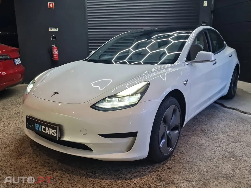 Tesla Model 3 Standard Range Plus RWD