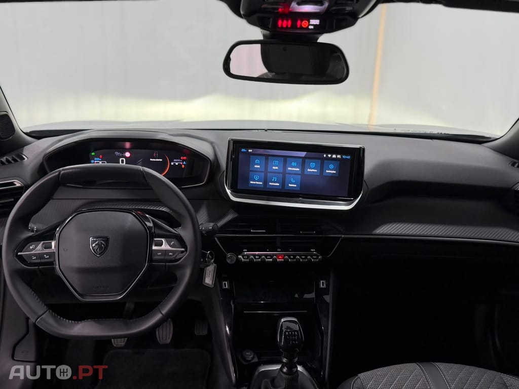 Peugeot 2008 1.2 PureTech Allure