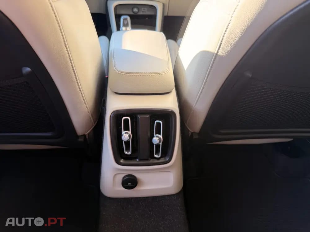 Volvo XC40 1.5 T5 PHEV Inscription Expression