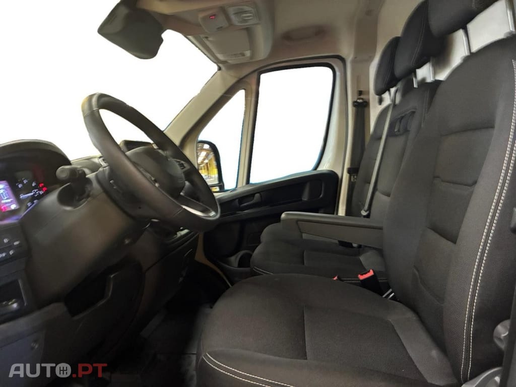 Peugeot Boxer 2.2 BlueHDi 333 L2H2