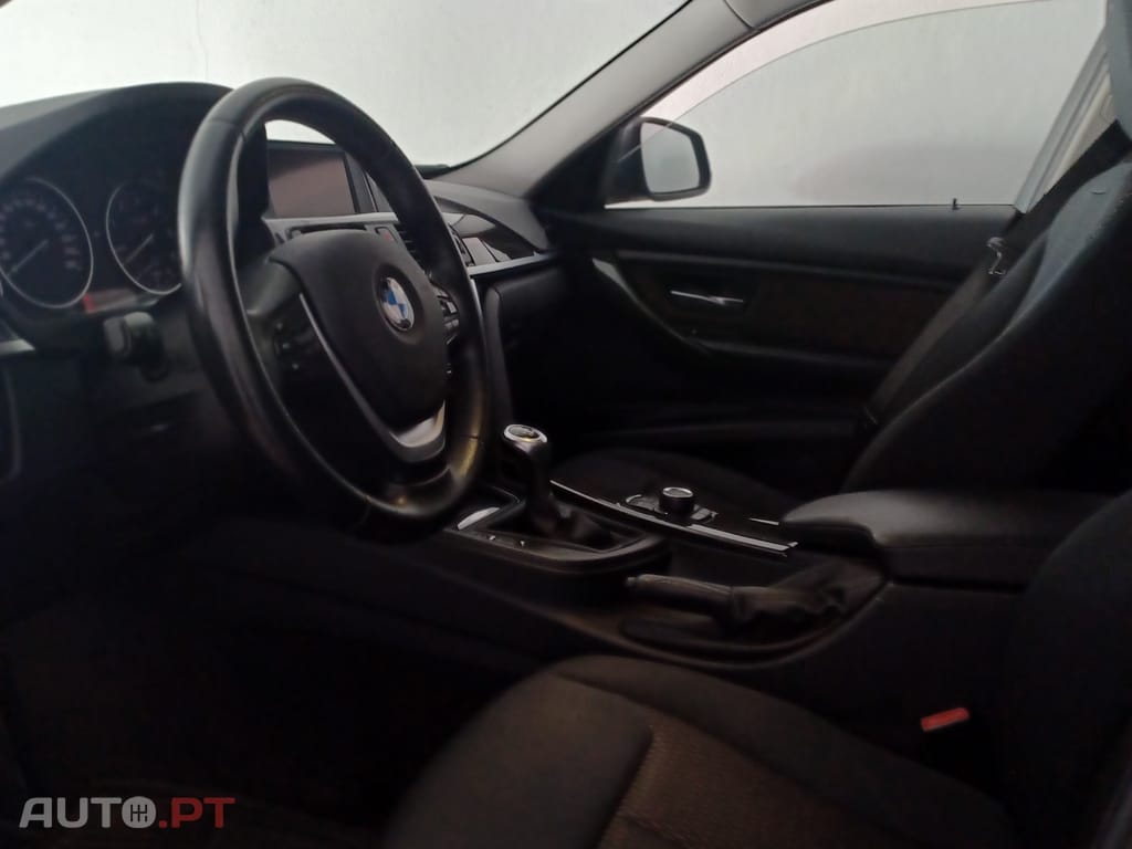 BMW 320 Touring d Luxury 184cv