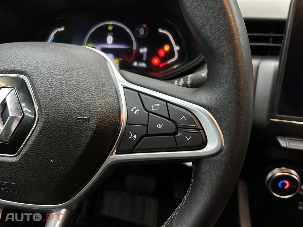 Renault Clio 1.6 E-Tech Intens