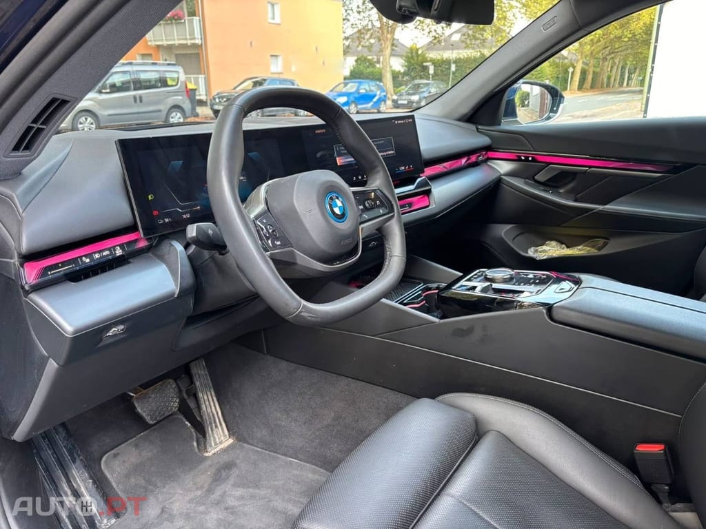 BMW i5 eDrive40 — fotografia 10