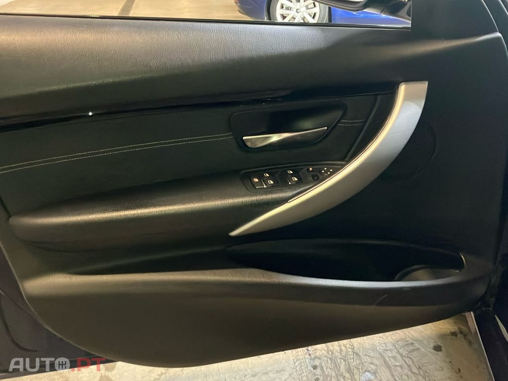 BMW 318 d Line Sport Auto Touring