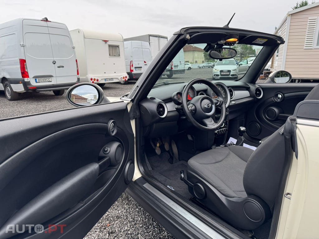 MINI Cabrio Cooper D