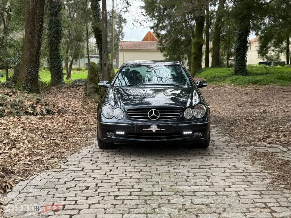 Mercedes-Benz CLK 240 Outro
