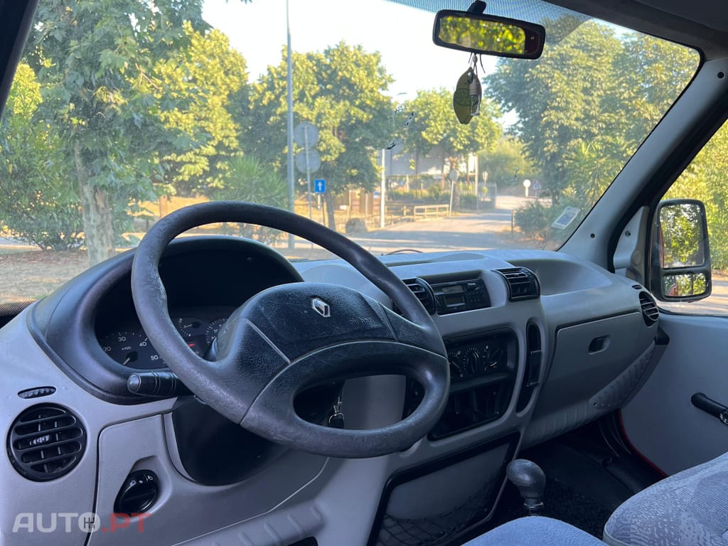 Renault Master 1.9 dCi L1 H1 2.8T 80