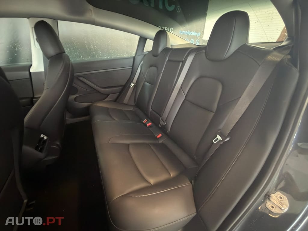 Tesla Model 3 Performance Dual Motor AWD — fotografia 10