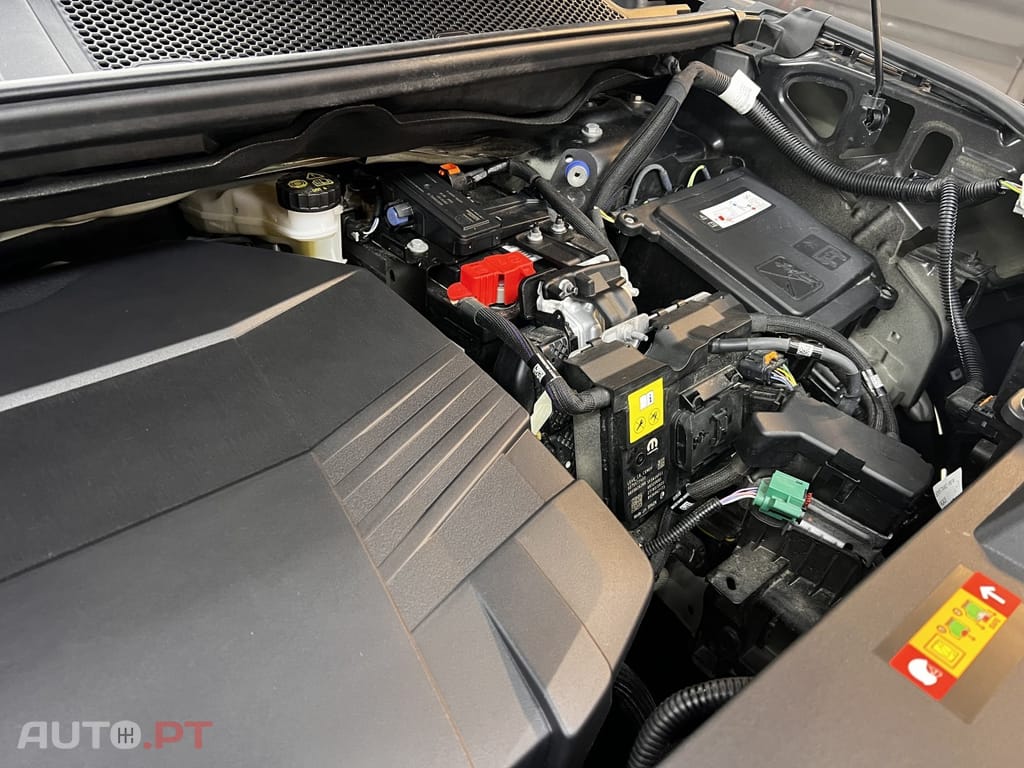 Peugeot E-3008 73 kWh GT