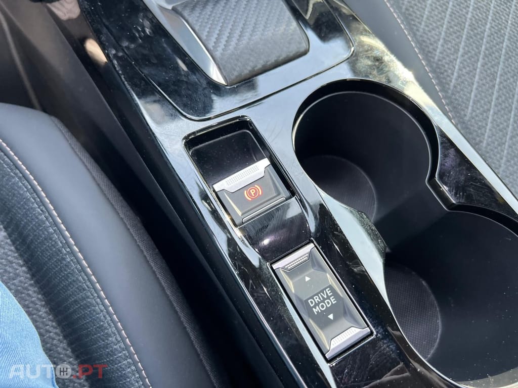 Peugeot E-2008 54 kWh Allure