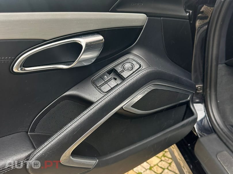 Porsche 911 Carrera 4 PDK