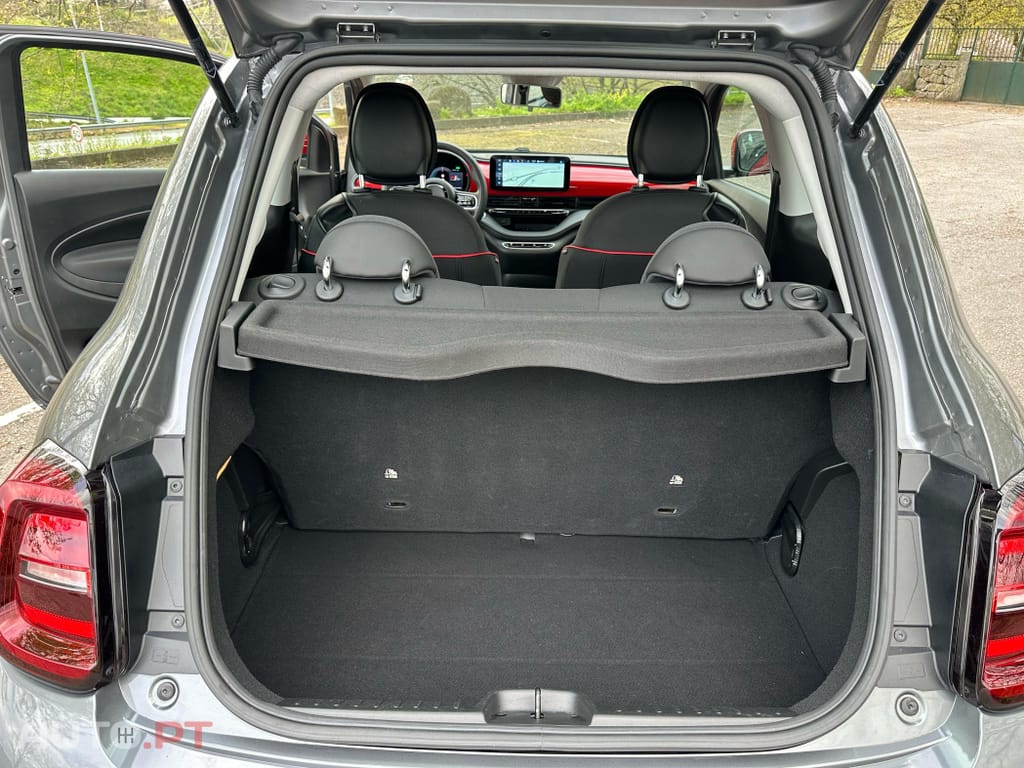 Fiat 500e 23kWh 95cv (RED)