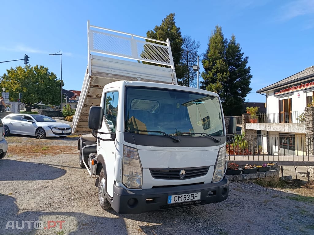 Nissan Cabstar 2.5 DCI 130cv Basculante