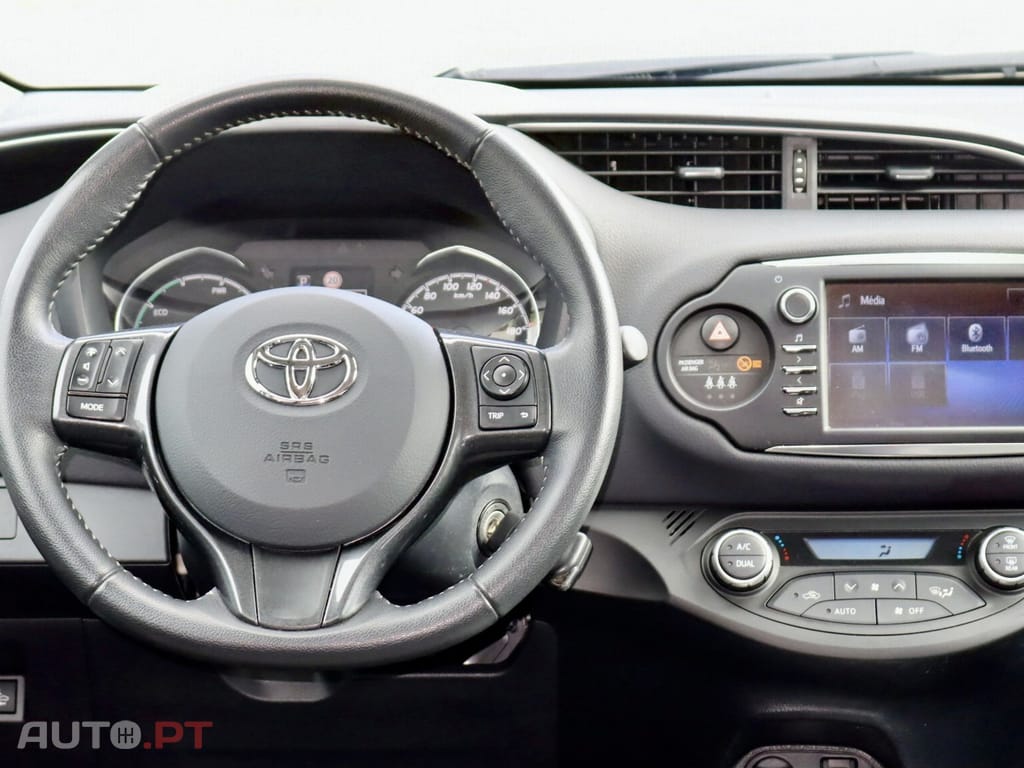 Toyota Yaris 1.5 HSD 20 Anos