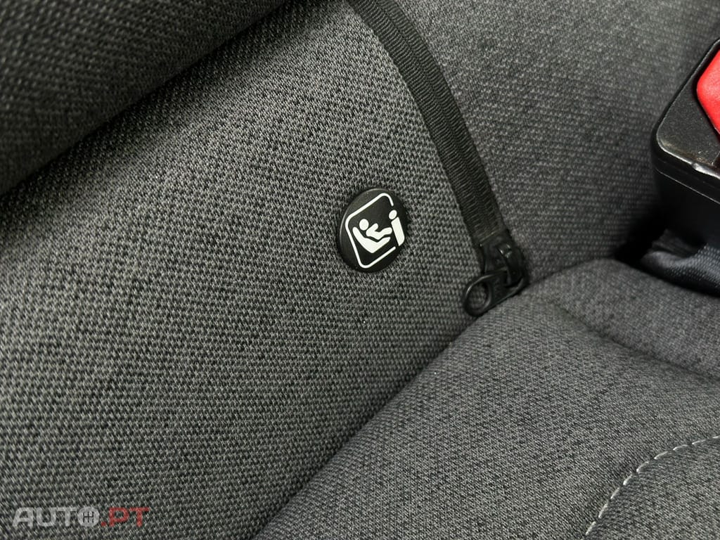 Citroen C4 X 1.2 PureTech Shine EAT8