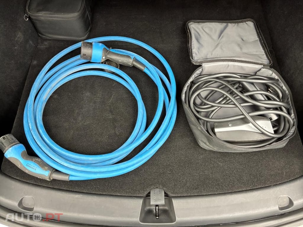 Tesla Model Y Long Range Dual Motor AWD
