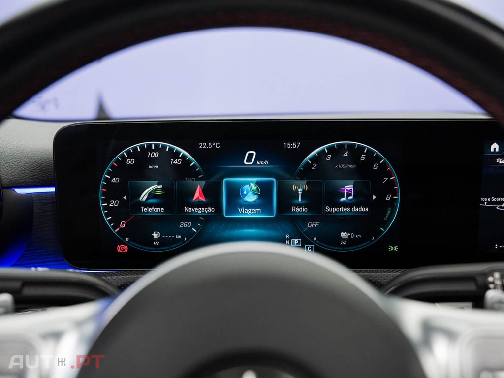 Mercedes-Benz A 250 e AMG Line