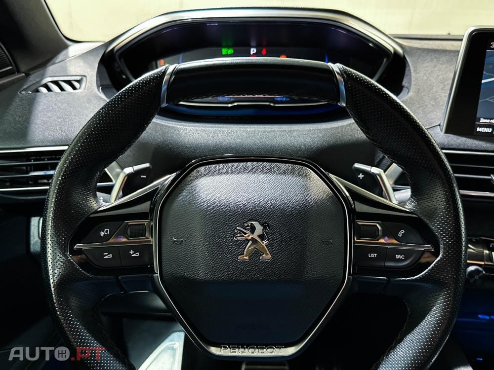 Peugeot 3008 1.6 PureTech GT EAT8