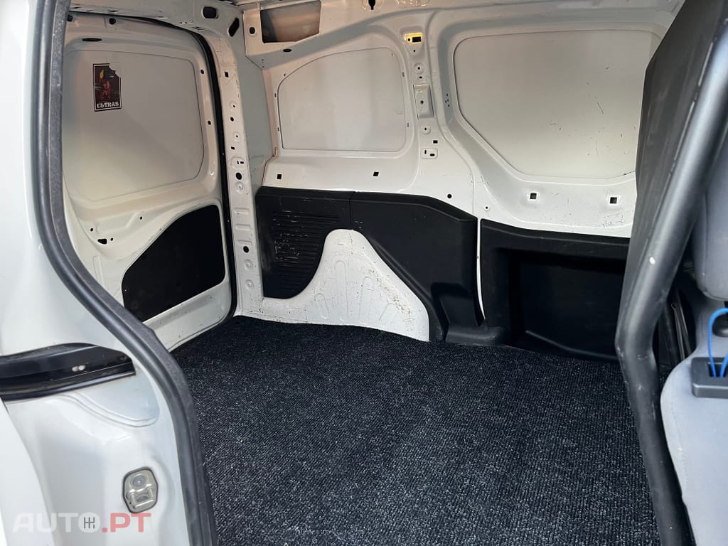 Peugeot E-Partner Elétrica