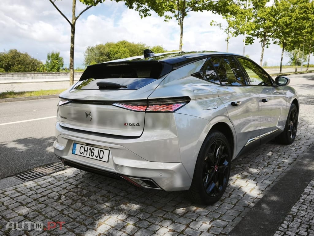 DS DS4 E-TENSE 225 PERFORMANCE LINE+