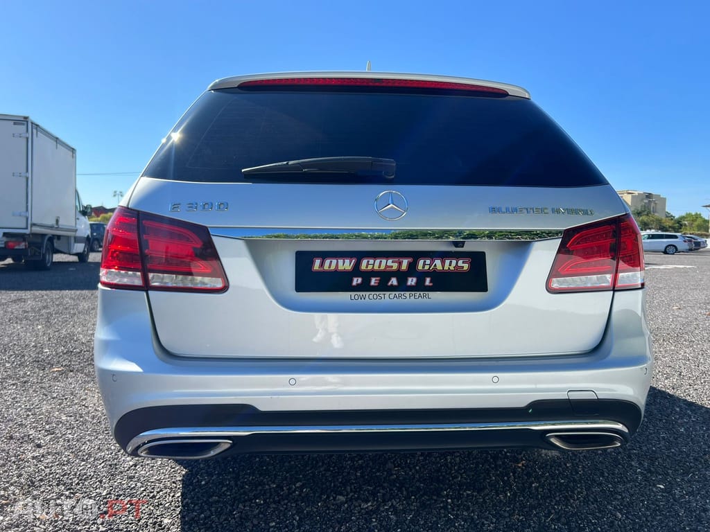 Mercedes-Benz E 300 BlueTEC Hybrid Avantgarde