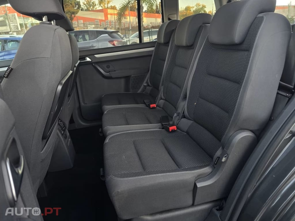 Volkswagen Touran 1.6 TDi Blue.Confortline 7L